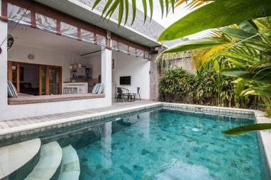 Adorable 1BR villas in the herat of Seminyak