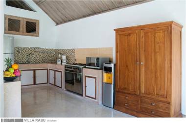 3BR Villa Rabu - Minggu Villas Seminyak