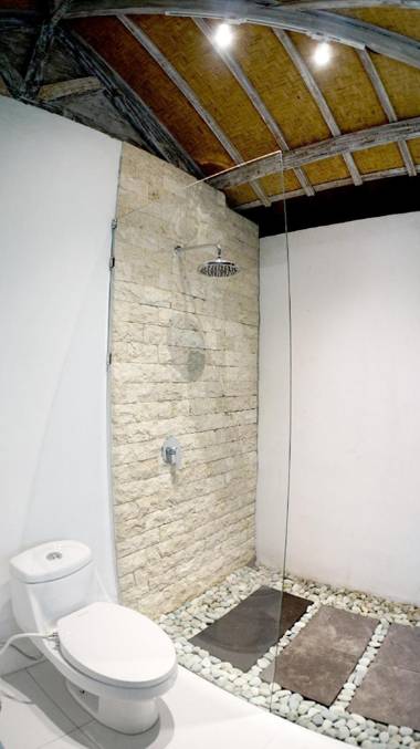 Private Pool & Jacuzzi Pool villa 4BR Seminyak