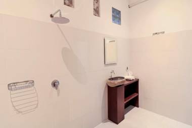 OYO 2542 Villa Iluka 2