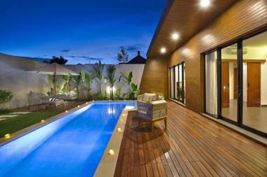 The Claremont Luxury Villas