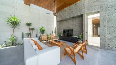 Villa Boya - Amazing 6 bedrooms villa in Central Berawa!!!