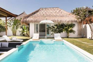 Exquisite Architectural Villa with Outdoor Pool