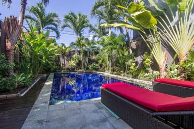 CASA PINARAK  1 I 3BR Private Villa in Seminyak