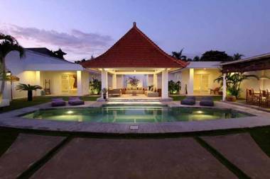 Villa Mutiara Putih
