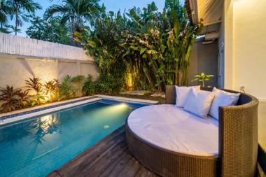 Free pickup - 2bdr private pool villa in Seminyak