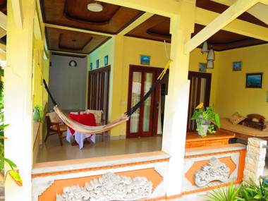 Amed Cafe & Hotel Kebun Wayan