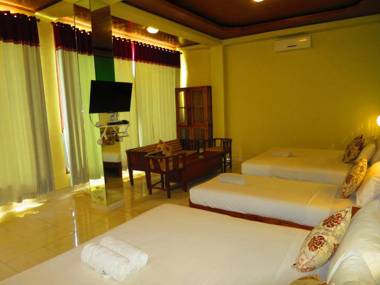 Amed Cafe & Hotel Kebun Wayan