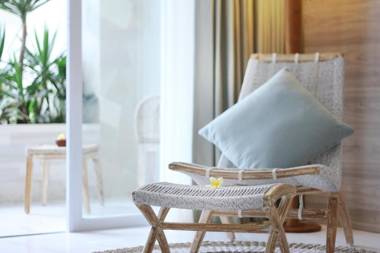 Tapa Tepi Kali Echo Beach