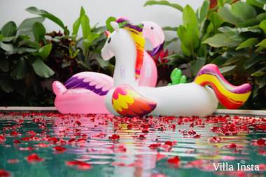 Villa Insta! Luxury big 5 star 3BRM Villa in centre of Canggu