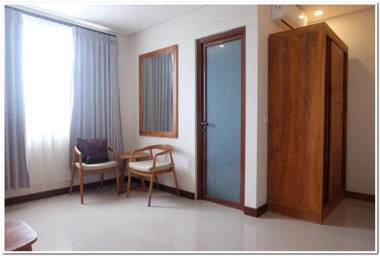 RedDoorz Plus near Canggu Beach