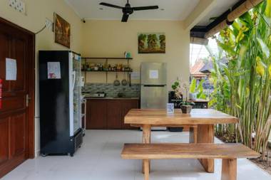 BUBU CANGGU Guesthouse