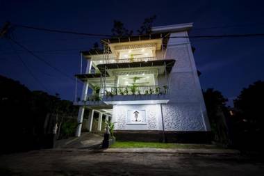 Collection O 90740 Umah Santi Residence