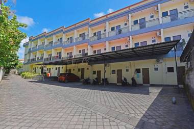 OYO 90675 Ld Residence