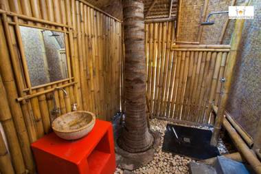Bambu Cottages