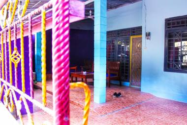 KJ Purple Gate House