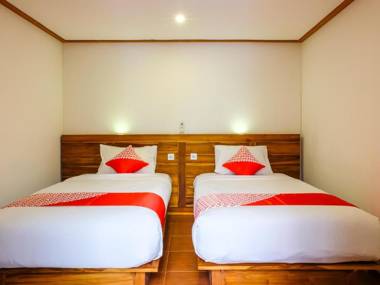 OYO 1099 Bandini Riverside Cottage