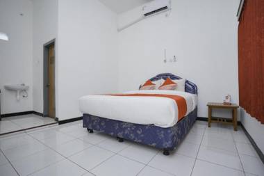 OYO 1999 Hotel Tentrem Syariah