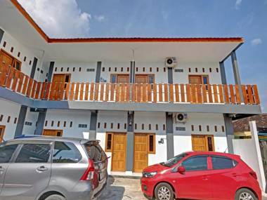 SPOT ON 90577 Griya Afifah Syariah