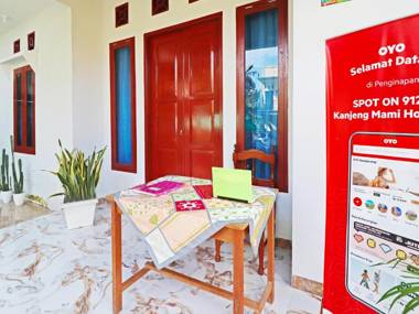 SPOT ON 91222 Kanjeng Mami Homestay