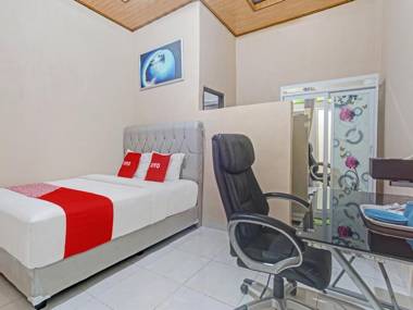 OYO 90602 Guest House Marisa Syariah