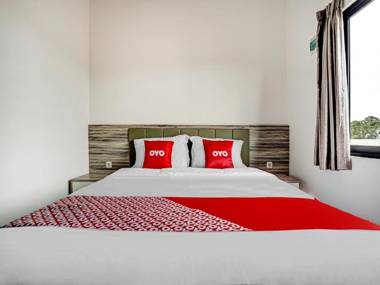 OYO 90164 La'rissa Residence