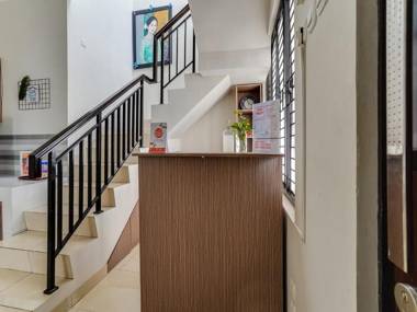 OYO 90211 I-sidji Inn