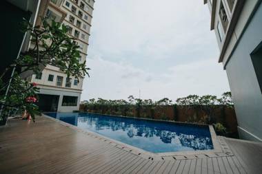 Tamansari Mahogany by SCT