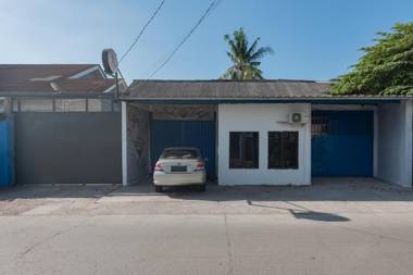 RedDoorz @ Jalan Raya Tuparev Karawang