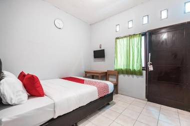 OYO 1756 Amira Guest House