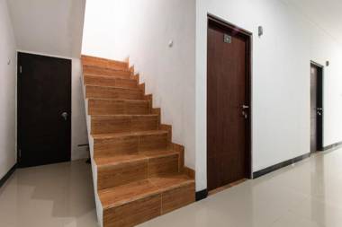 RedDoorz Plus near Trans Studio Cibubur 2