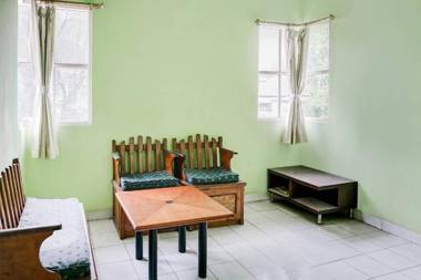 OYO 90204 Surya Inn Syariah