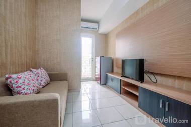 Lovely 2BR Apt @ Springlake Summarecon By Travelio