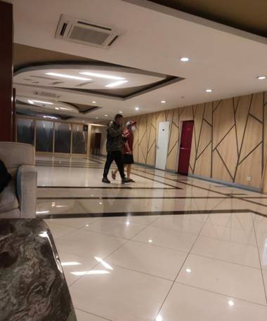 Apartemen Grand kamala lagoon By Bintang Room