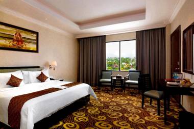 Hermes Palace by Bencoolen