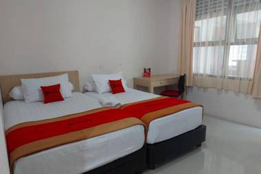 RedDoorz Syariah near Banda Aceh Convention Hall