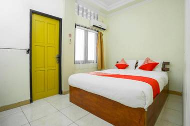 OYO 2319 Tengkawang Residence