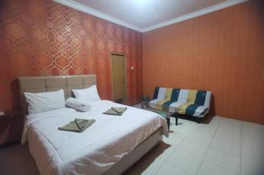 RedDoorz At Pahlawan Street