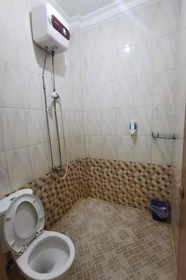 RedDoorz At Pahlawan Street