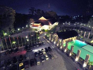Mesra Business & Resort Hotel