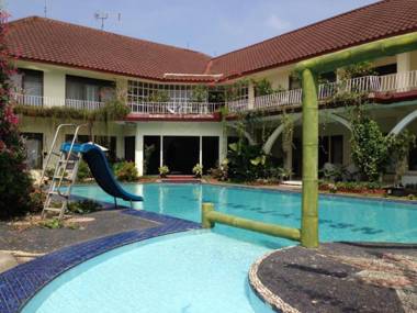 The Garden Syariah Hotel