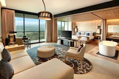 Royal Tulip Gunung Geulis Resort and Golf