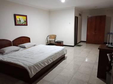 RedDoorz Plus At Megamendung Puncak Bogor