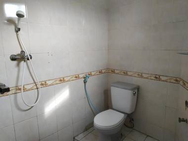 RedDoorz Plus At Megamendung Puncak Bogor