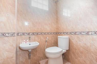 OYO 1640 Fallinda Hotel