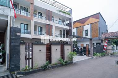 Yayah Rooms Bogor Syariah RedPartner
