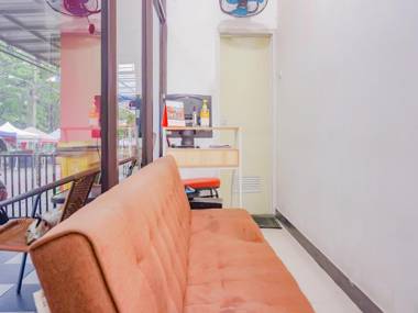 OYO 3965 Syariah Graha Kartika