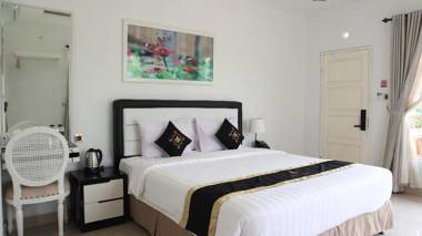 Chevilly Resort and Camp