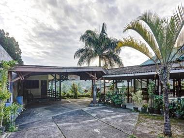 OYO 90596 Hotel Griya Astoeti