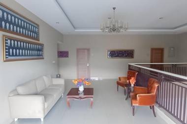 RedDoorz Premium @ Griya Inkoppabri Cisarua Puncak